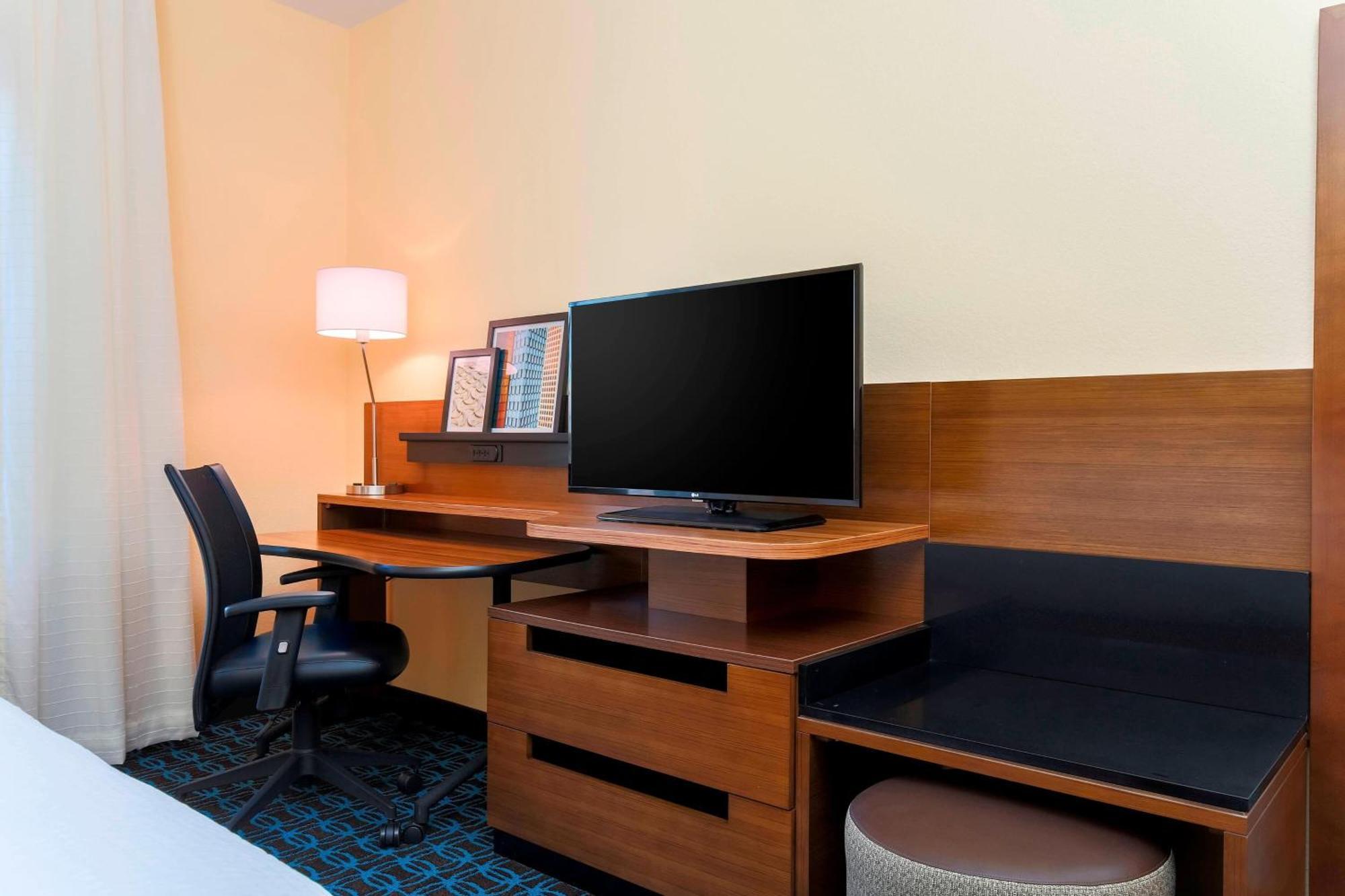 Fairfield Inn & Suites By Marriott Pleasanton Exterior foto